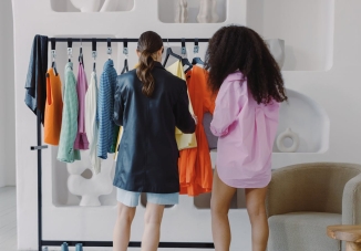 Die besten Designer-Outfits aller Zeiten, inspiriert von Berühmtheiten