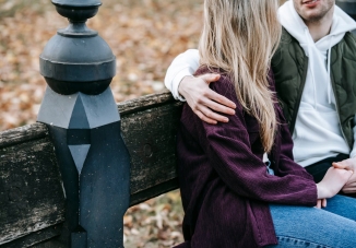 7 perfekte Outfit-Ideen für das erste Date, mit denen Sie umwerfend aussehen