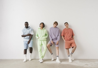 Frühjahr/Sommer 2025: Luftige Outfits für warmes Wetter