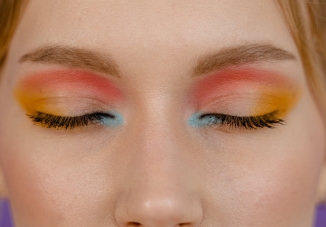 Die besten einfachen Make-up-Looks, die jedes Mädchen kennen sollte