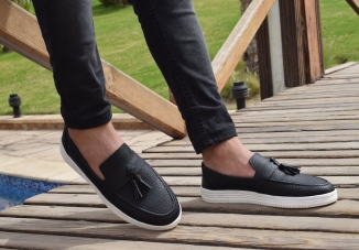 Umwerfende Drippy-Schuhe unter 100 Dollar, die Ihre Outfits aufpeppen