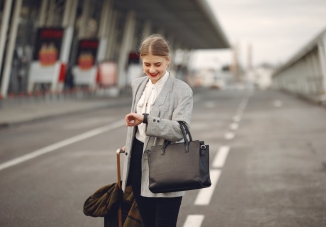 Ideen für Flughafen-Reiseoutfits, die Sie auf Reisen beachten sollten