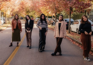 Die 7 besten Outfit-Ideen für verschiedene Epochen, die jedes Mädchen kennen sollte