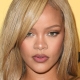 Rihannas karamellblonde Haare setzen neue Maßstäbe für den Herbst