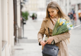 Die 8 bekanntesten Prominenten, die Birkin-Taschen lieben