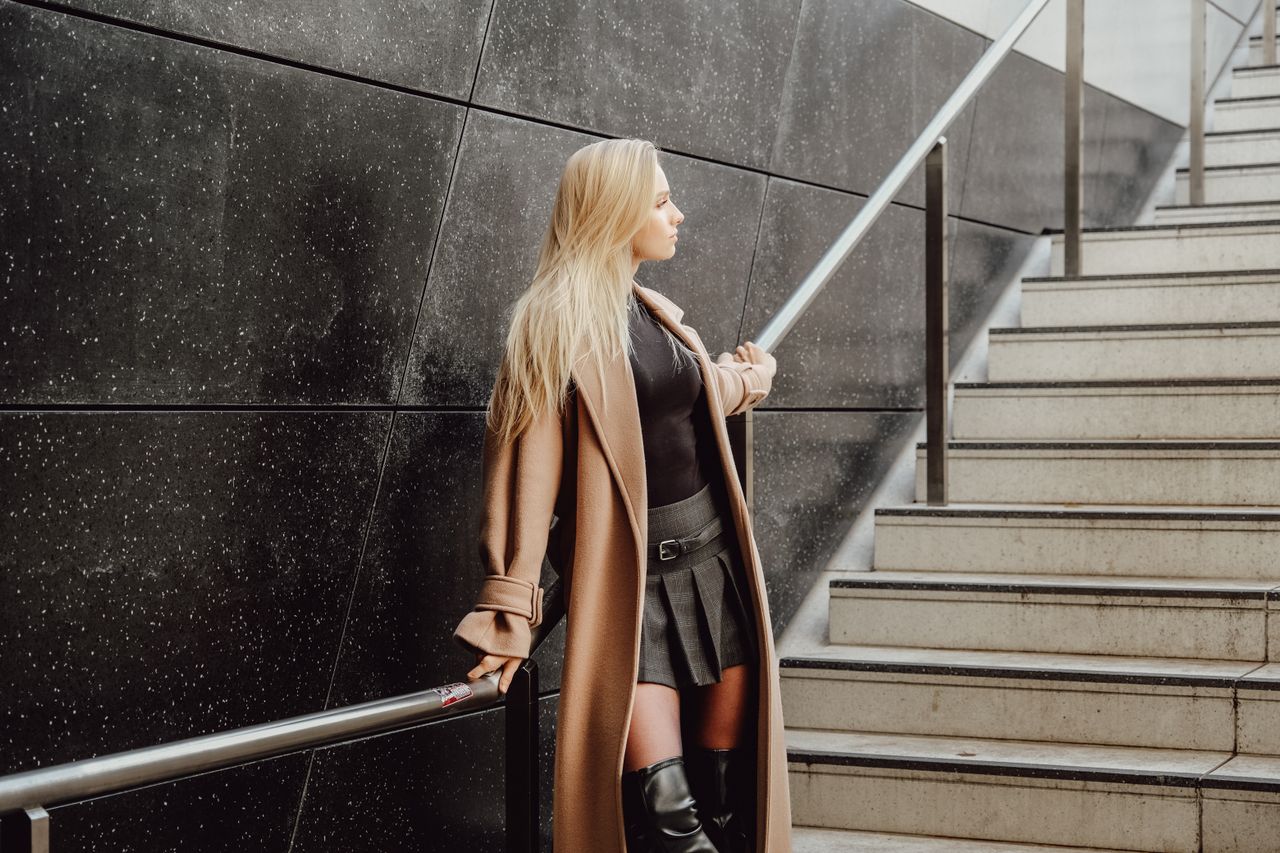 10 Outfits mit Seidenröcken, die gerade im Trend liegen
